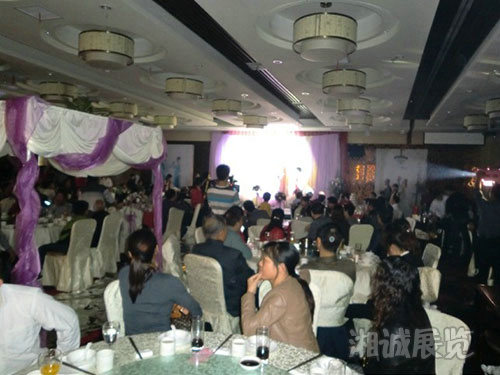 婚慶現(xiàn)場布置